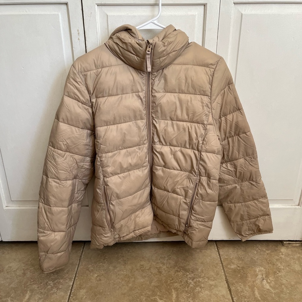 Abercrombie & Fitch Cream Lightweight Packable Puffer Jacket